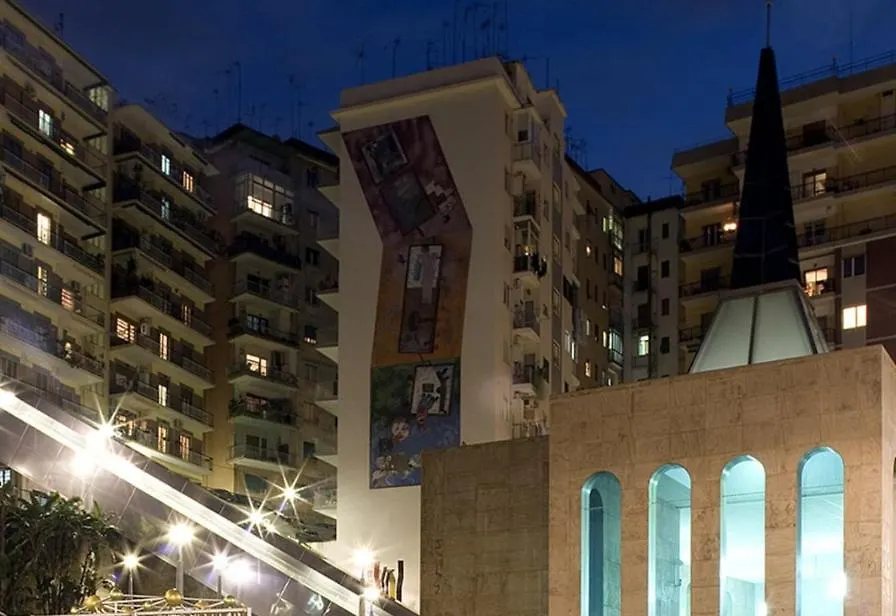 Suite Suarez Naples 0*,